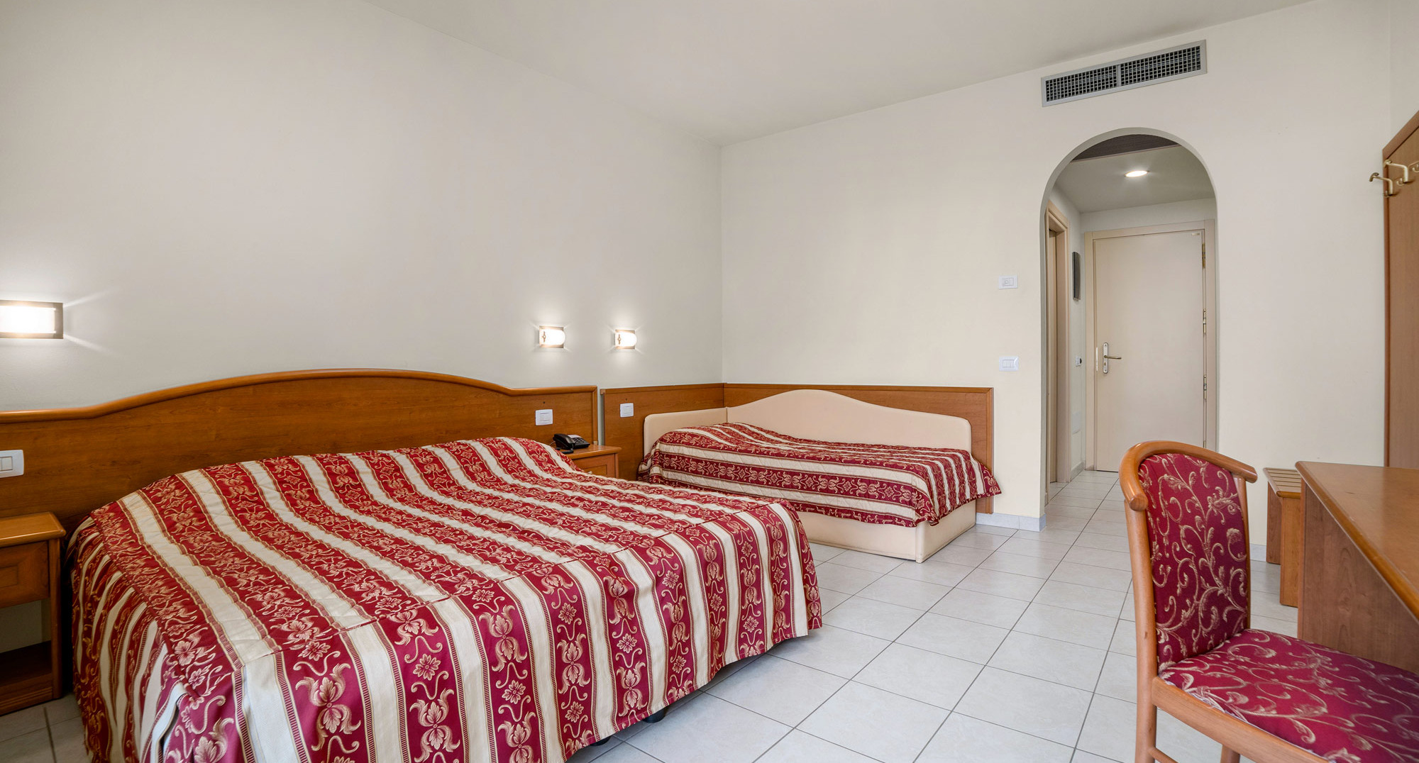 Offerte Hotel Cervia per Genitori Single sconto del 50% - Club Family Hotel  Cervia Village